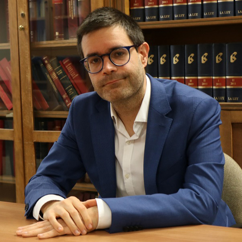 Adrián Todolí Signes. Profesor de Derecho del Trabajo y de la Seguridad Social. Universitat de València.